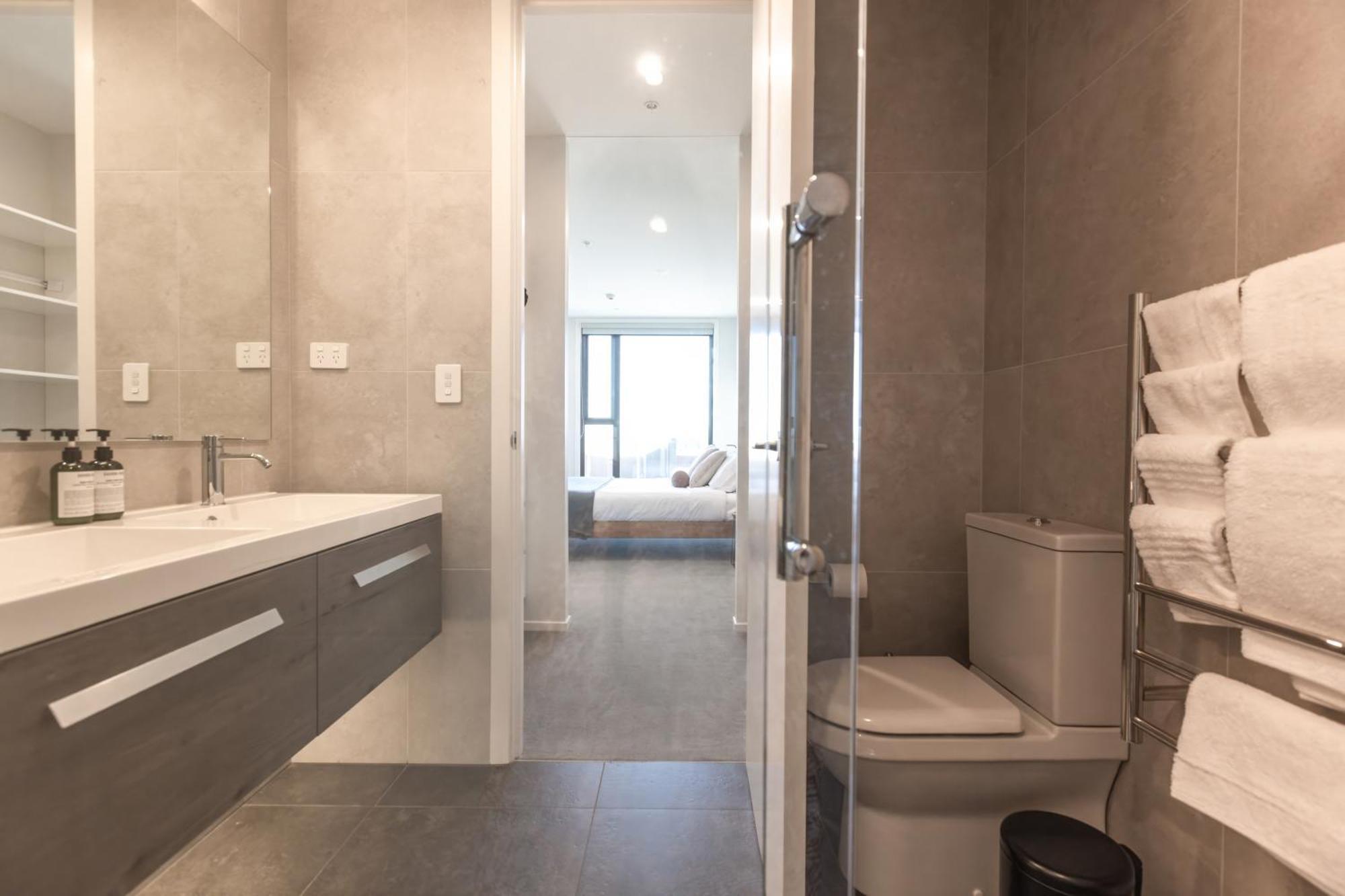 Luxury 2 Bedroom Cbd Apartment With Free Parking Крайстчерч Екстер'єр фото